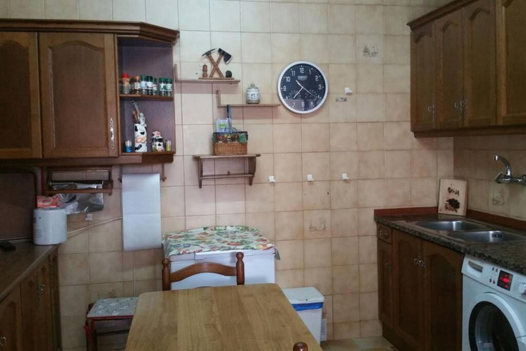 Casa Nogales Junto A Playa De Y Senda. Wifi *